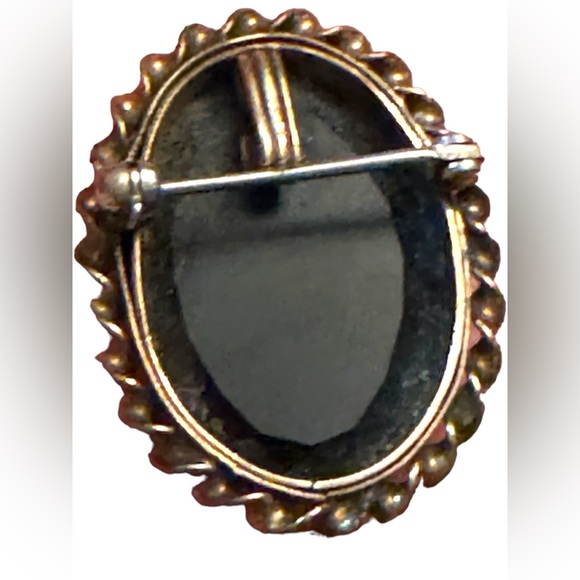 Vintage Black Glass silouette mourning cameo pinchbeck bezel - Picture 6 of 6